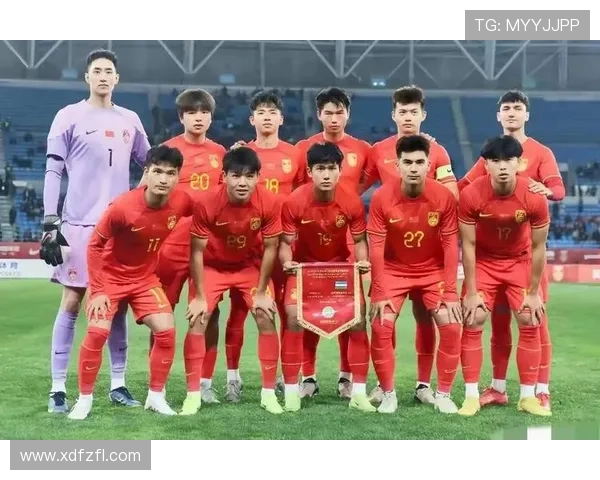 中国足球队迎战亚洲杯劲敌，主帅强调球队战术调整和士气提升